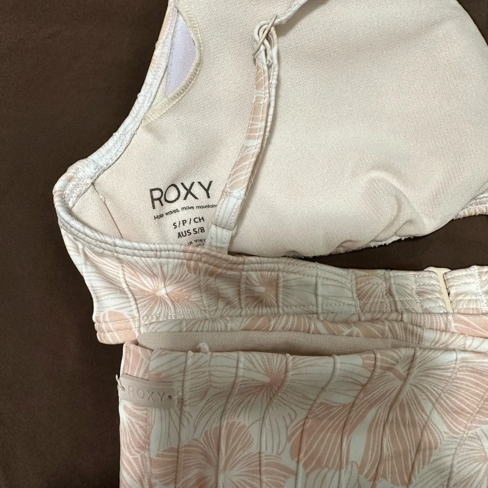 GUC Roxy Bikini Set - Picture 3 of 3